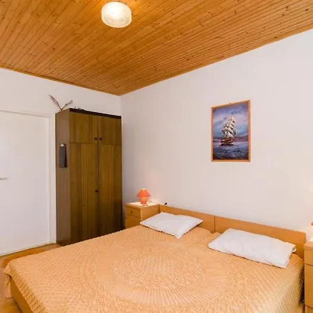 Sutvid Apartment
